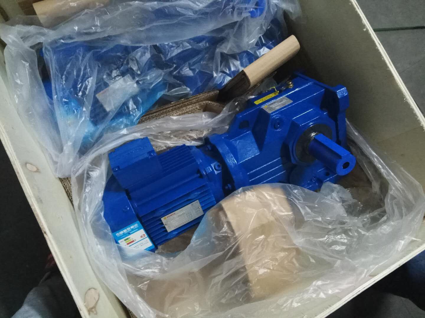 KAF107減速機的油封應(yīng)該如何選擇，KAF107減速機,K107減速機