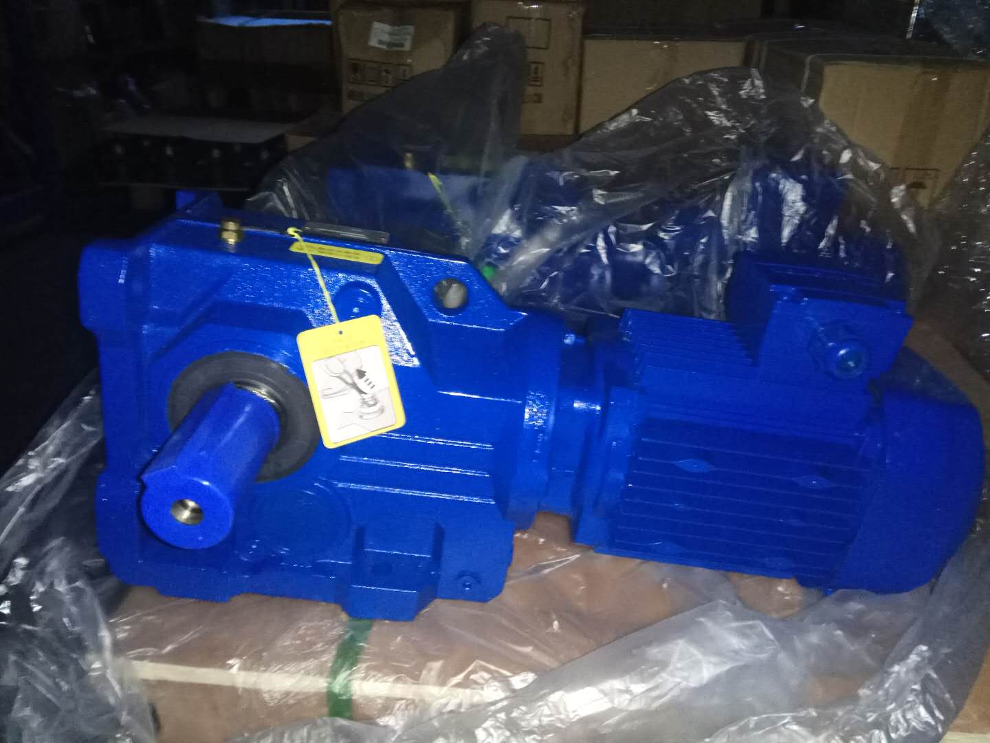 S67減速機(jī),齒輪減速電機(jī),齒輪減速機(jī)