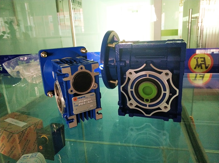 輸送機減速機，3KW減速機,齒輪減速電機,NMRV減速機,蝸輪蝸桿減速機