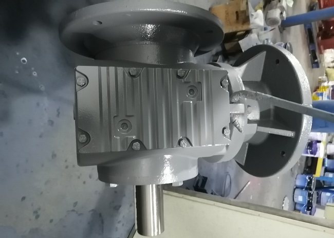 通砂光機(jī)減速電機(jī)，S型自鎖減速機(jī)帶電機(jī)