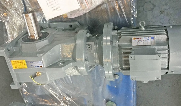 1比140減速電機(jī),1:140減速機(jī),140比減速器,平車(chē)減速電機(jī),減速機(jī)樣本