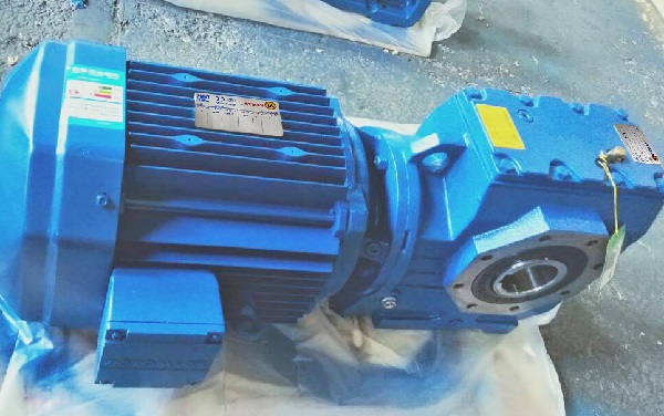 碼垛機(jī)減速機(jī)，SF107大型蝸輪減速機(jī),SF107Y22KW減速電機(jī)